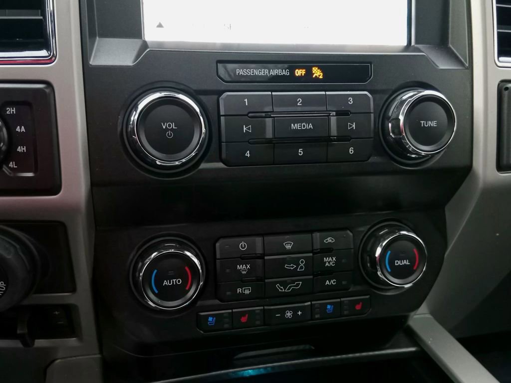 Certified 2019 Ford F150 Lariat image 30