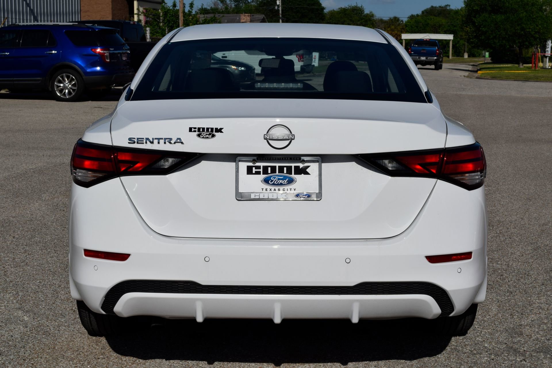 Used 2025 Nissan Sentra S image 5