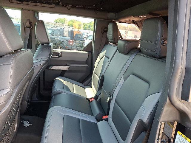 Certified 2022 Ford Bronco Black Diamond image 12