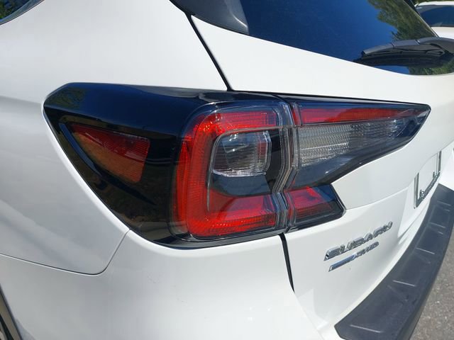 Used 2024 Subaru Outback Premium AWD/4WD image 32
