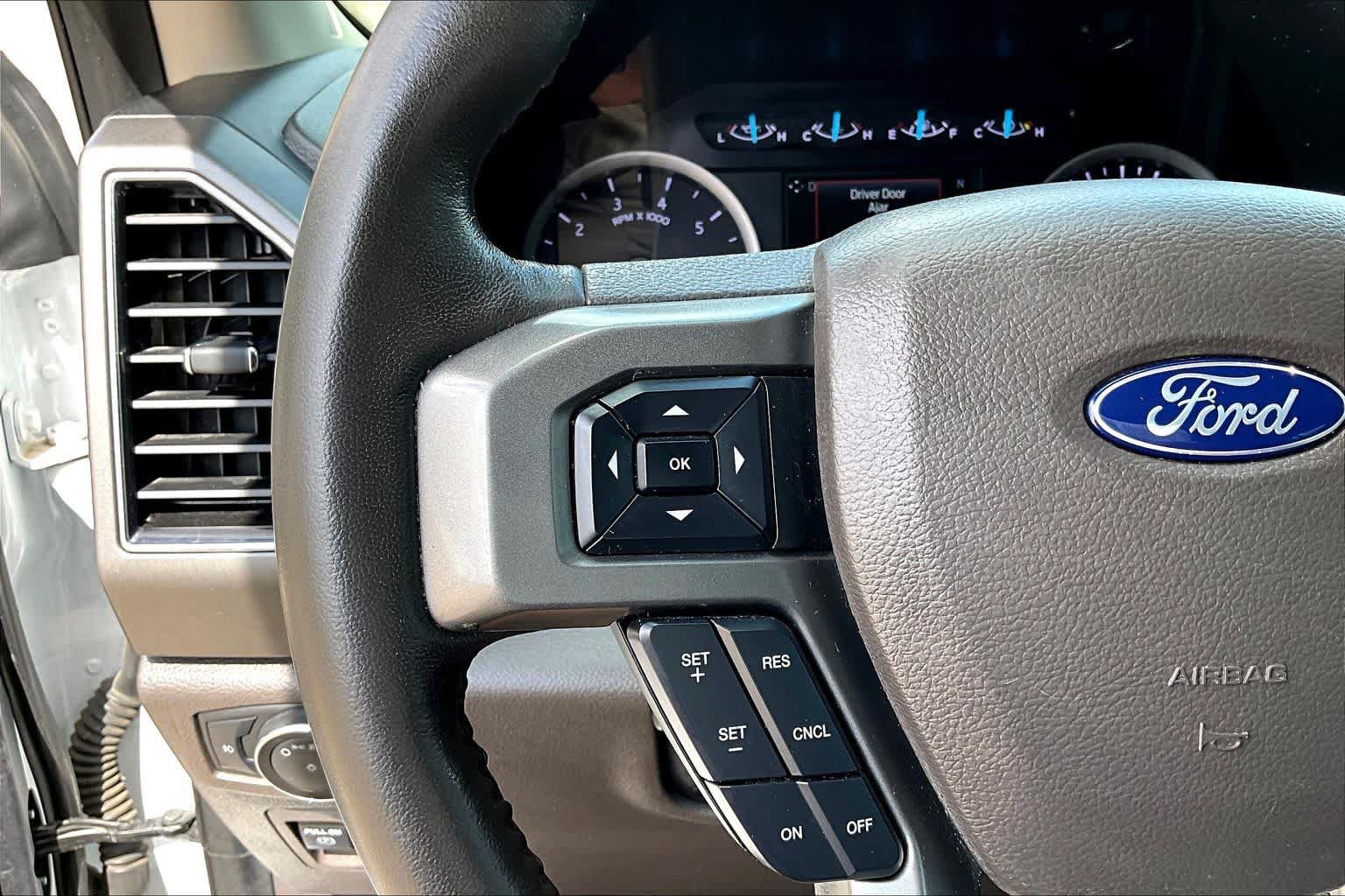 Certified 2021 Ford Expedition XLT RWD image 24