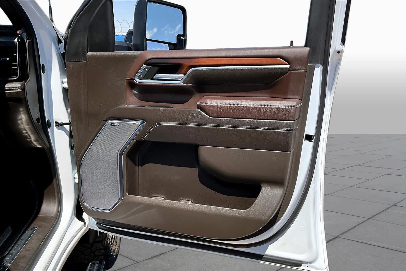 Used 2024 GMC Sierra 3500 Denali w/ Denali Reserve Package AWD/4WD image 22