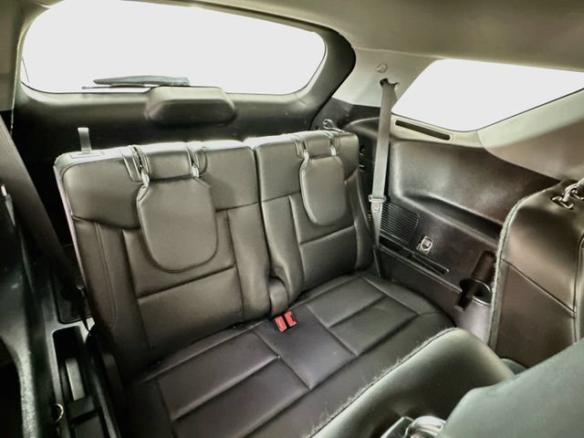 Certified 2022 Ford Explorer XLT w/ Equipment Group 202A AWD/4WD image 32