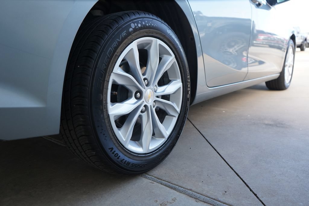 Used 2025 Chevrolet Malibu LT FWD image 8
