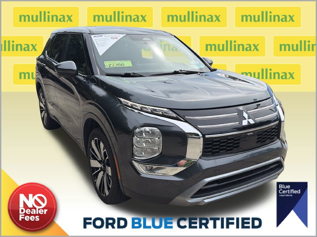 Used 2025 Mitsubishi Outlander SE