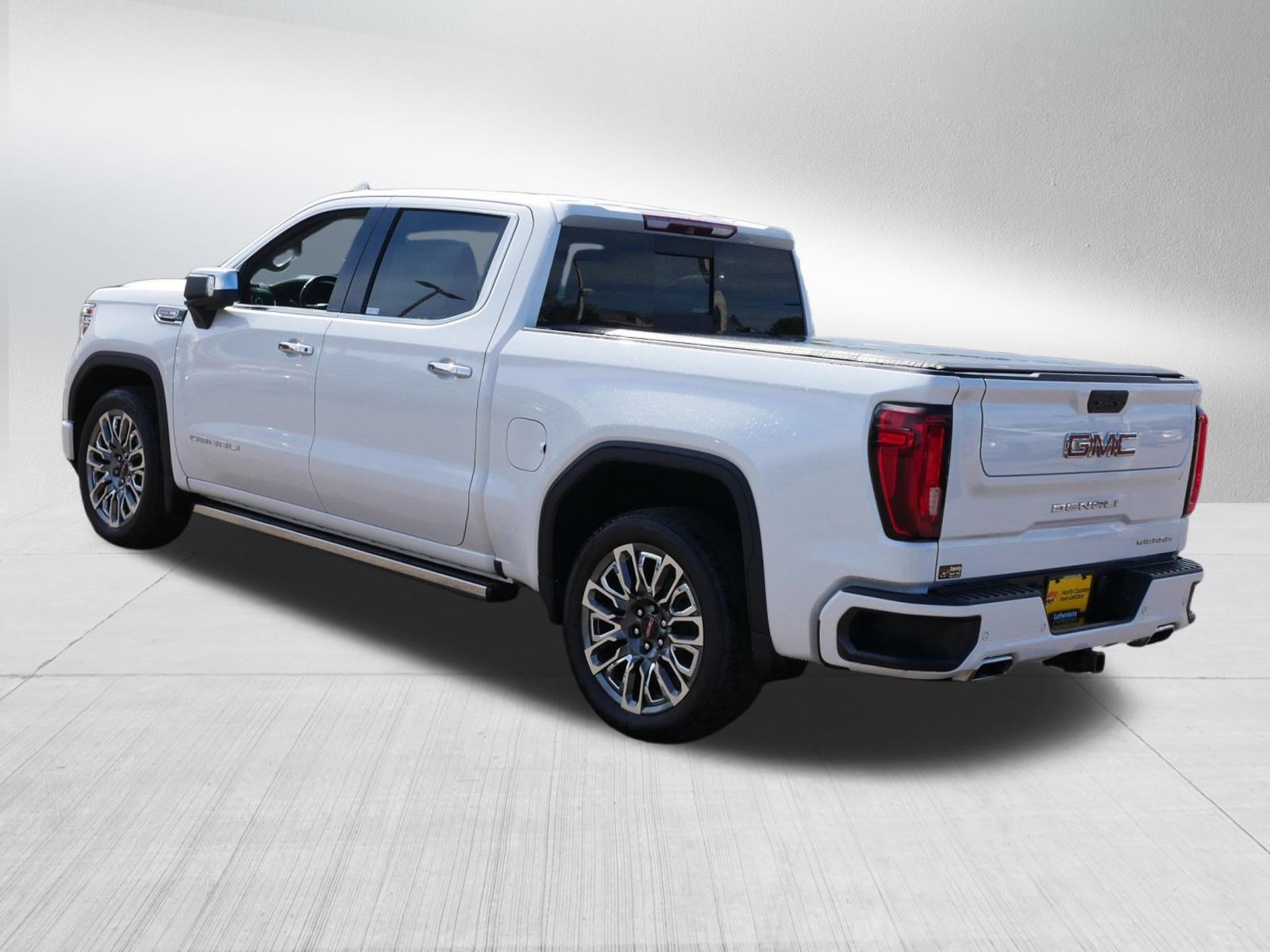 Used 2019 GMC Sierra 1500 Denali w/ Denali Ultimate Package AWD/4WD image 5