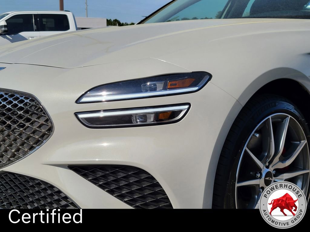 Used 2025 Genesis G70 2.5T image 10