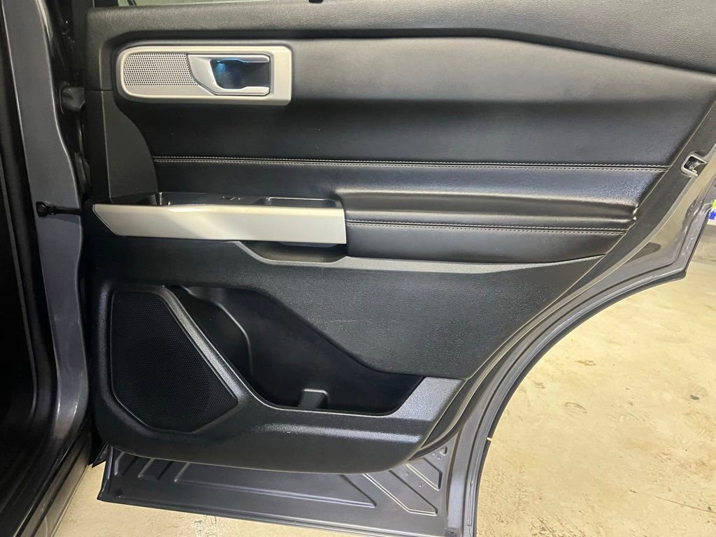 Certified 2021 Ford Explorer Limited w/ Equipment Group 301A image 35