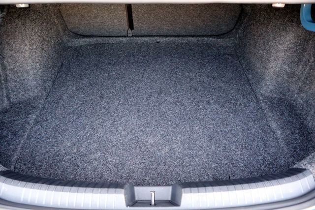 Used 2025 Volkswagen Jetta SE image 22