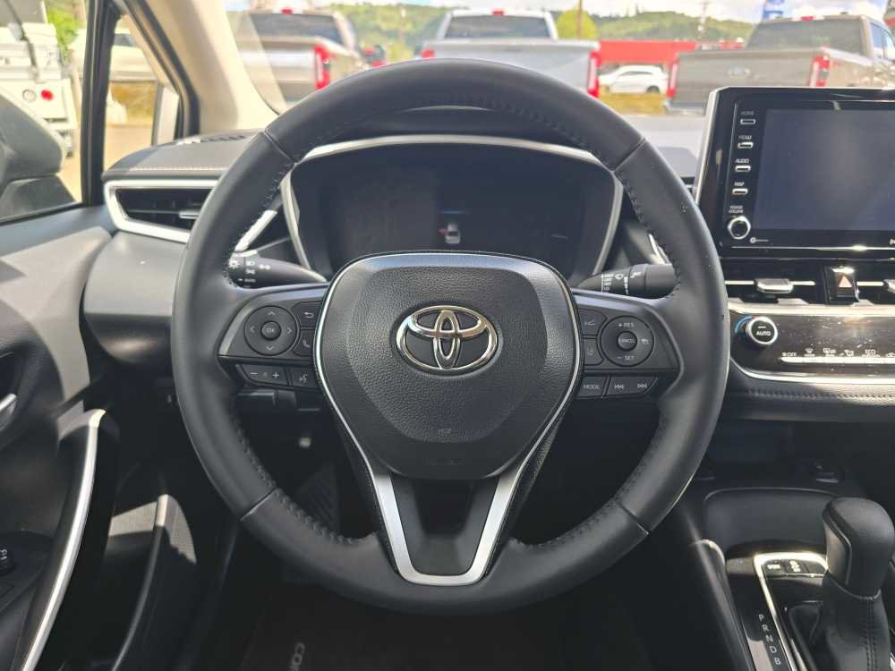 Used 2021 Toyota Corolla XLE w/ Carpet Mat Package (TMS) FWD image 12