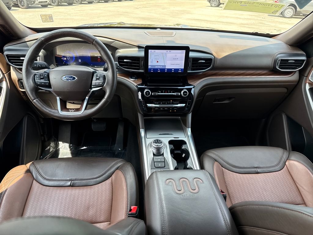 Certified 2023 Ford Explorer King Ranch w/ Class IV Trailer Tow Package image 9