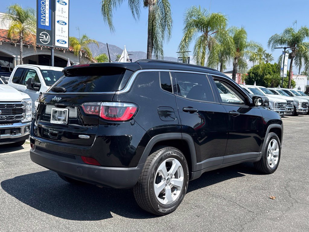 Used 2018 Jeep Compass Latitude w/ Popular Equipment Group FWD image 13
