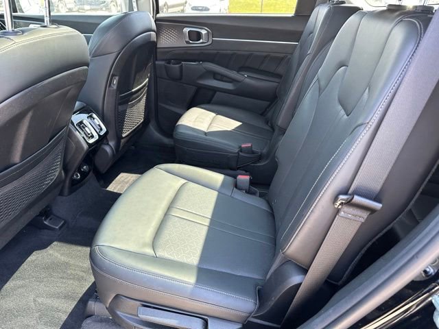 Used 2023 Kia Sorento SX AWD/4WD image 12