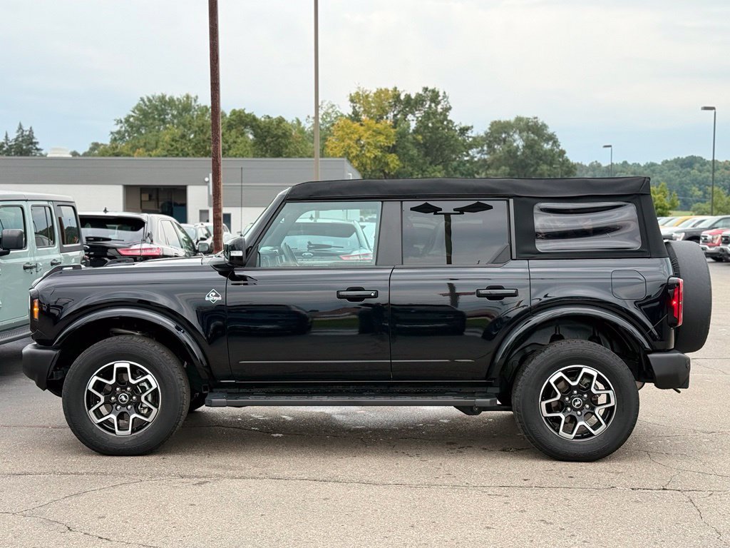 Certified 2023 Ford Bronco Outer Banks AWD/4WD image 43