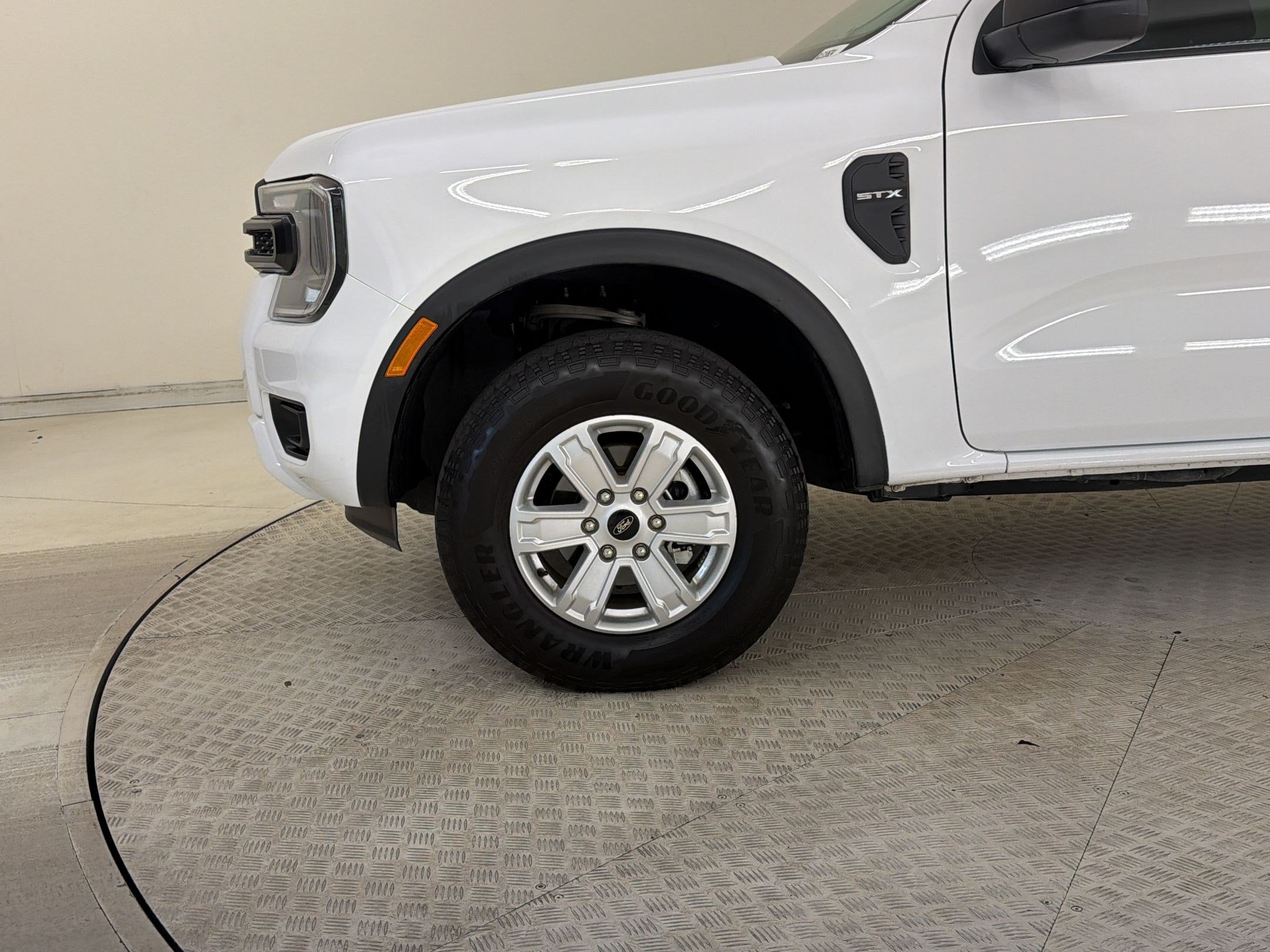 Certified 2024 Ford Ranger XL w/ Trailer Tow Package RWD image 13