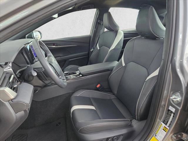 Used 2025 Toyota Camry SE FWD image 17