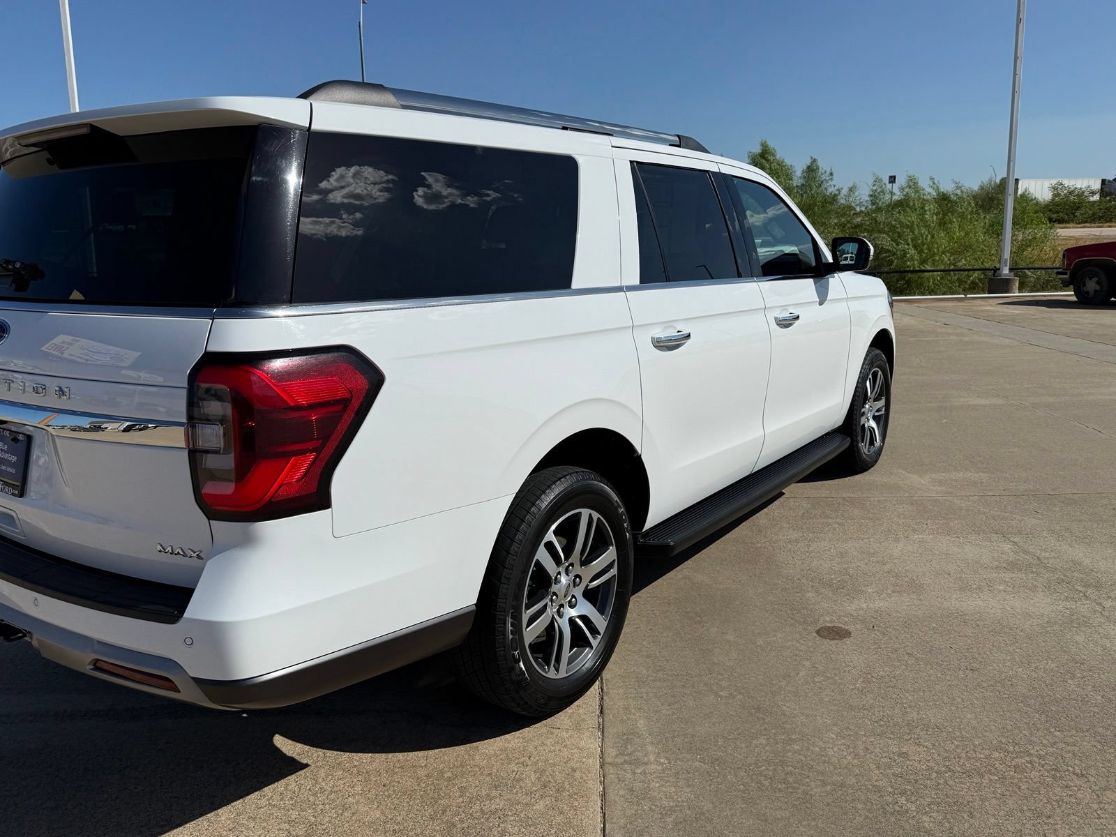 Certified 2024 Ford Expedition Max Limited AWD/4WD image 5