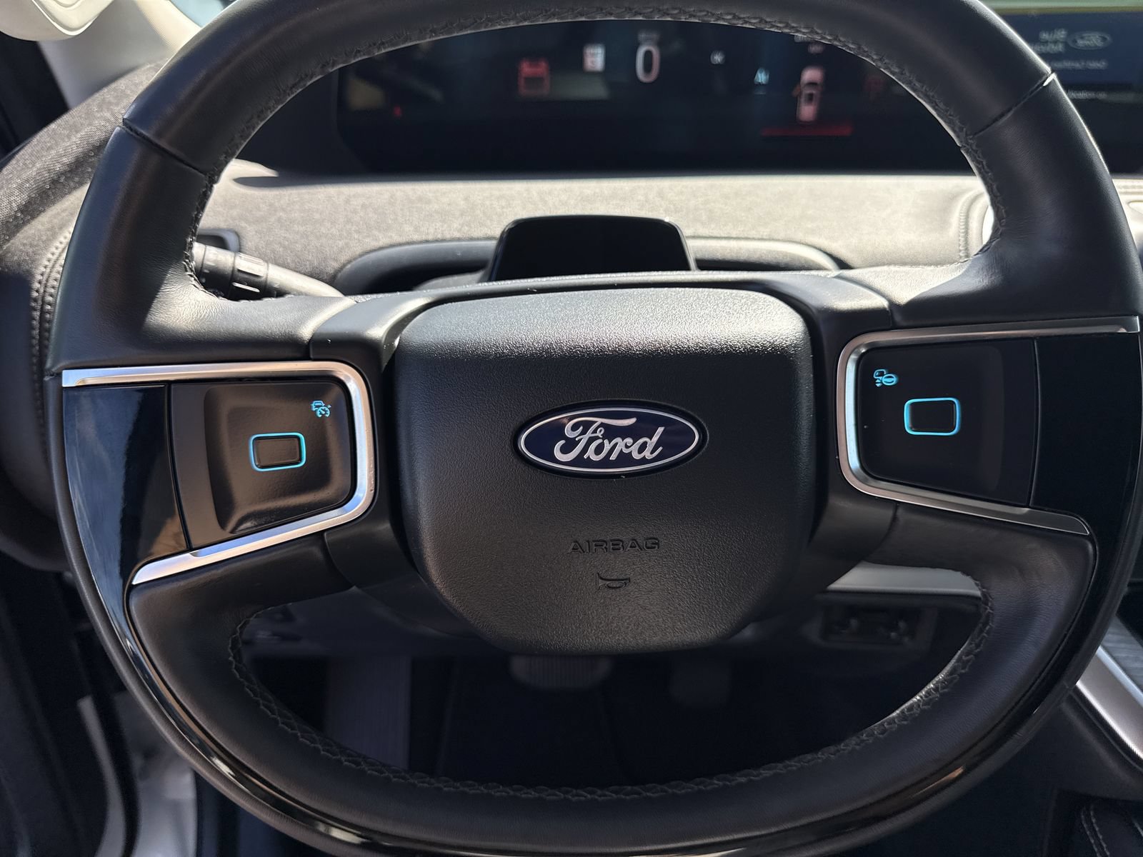 Certified 2025 Ford Expedition Platinum AWD/4WD image 40