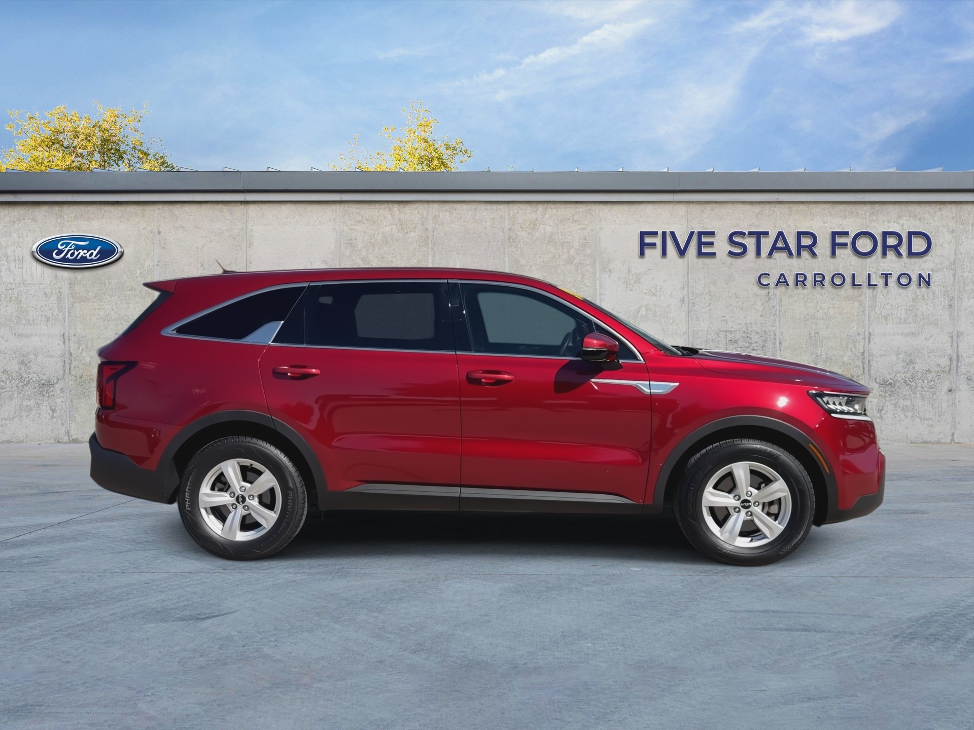 Used 2023 Kia Sorento LX FWD image 9