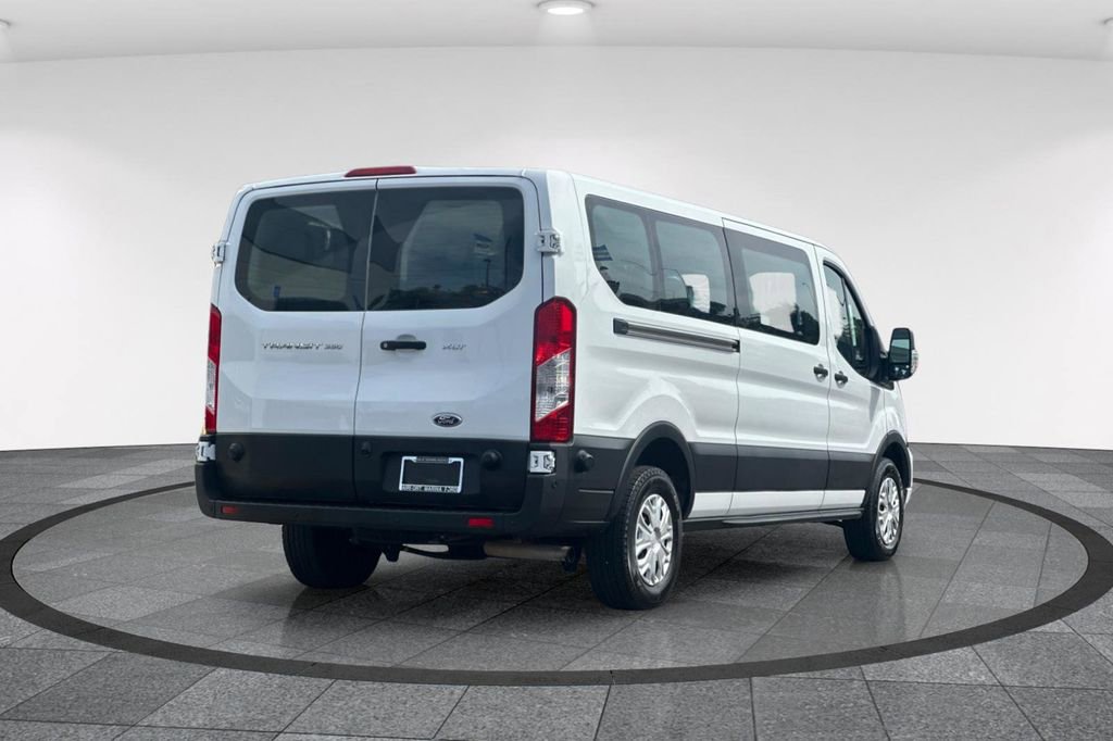 Certified 2024 Ford Transit 350 XLT RWD image 5