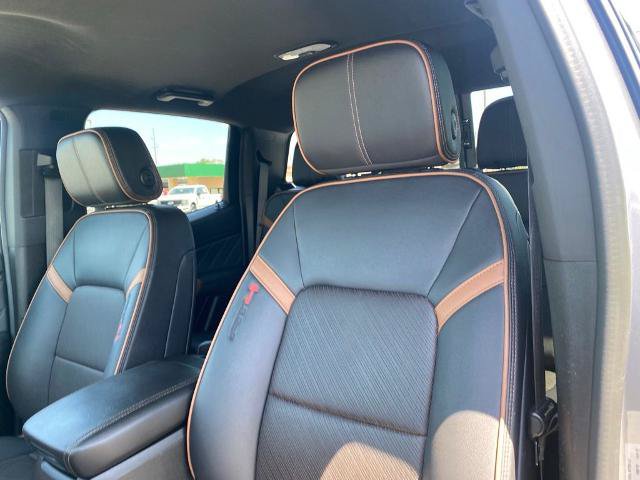 Used 2024 GMC Canyon AT4 w/ AT4 Premium Package AWD/4WD image 11