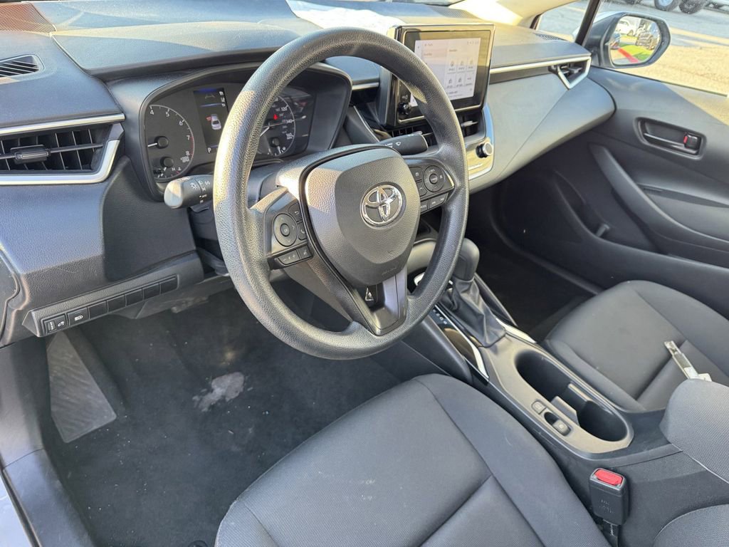 Used 2024 Toyota Corolla LE image 8