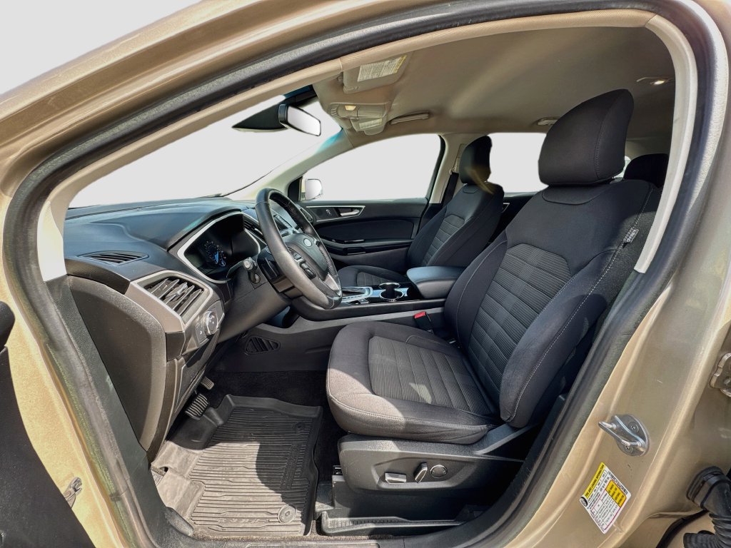 Certified 2018 Ford Edge SEL w/ Ford Safe & Smart Package FWD image 20