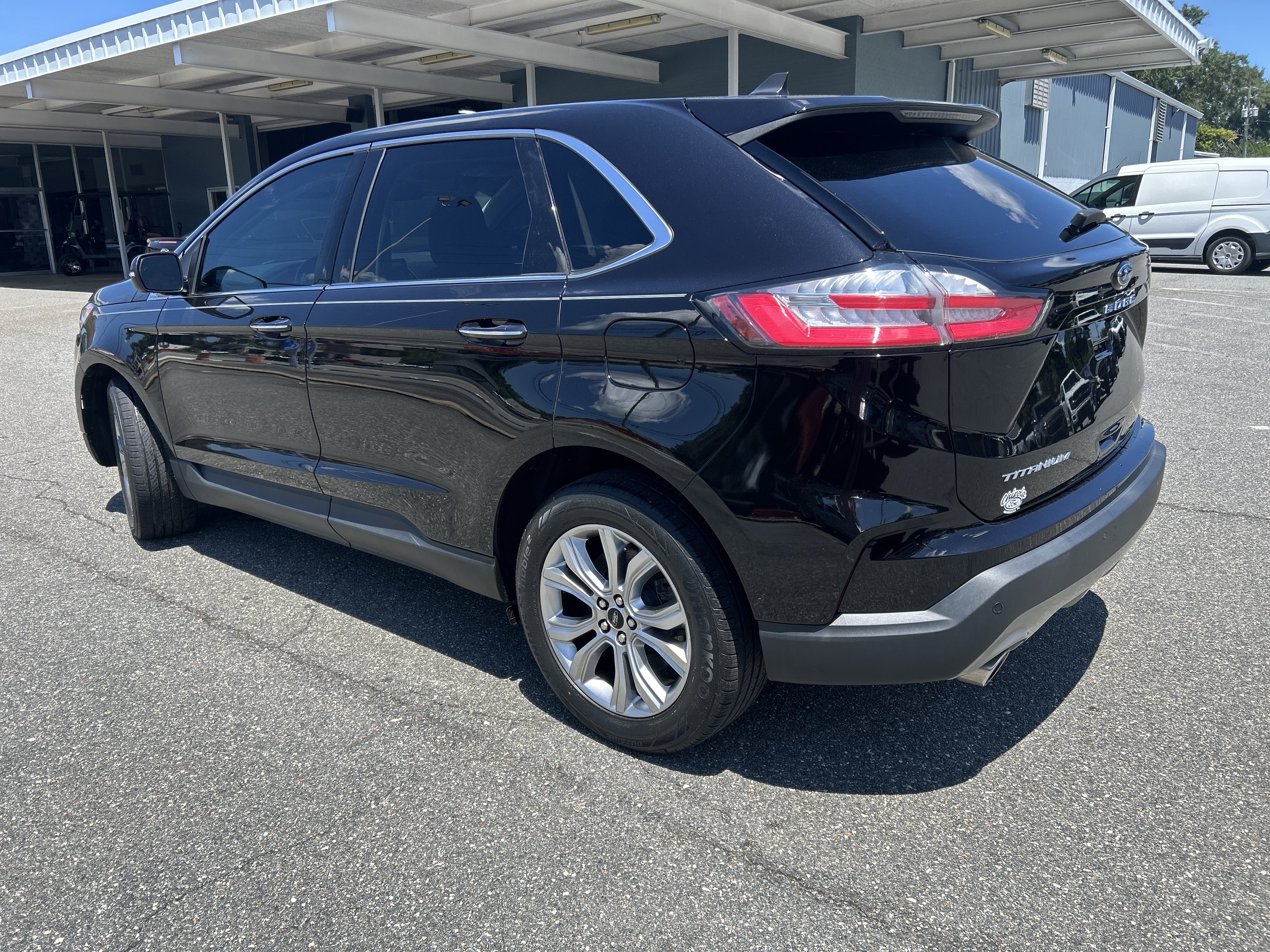 Certified 2024 Ford Edge Titanium AWD/4WD image 5