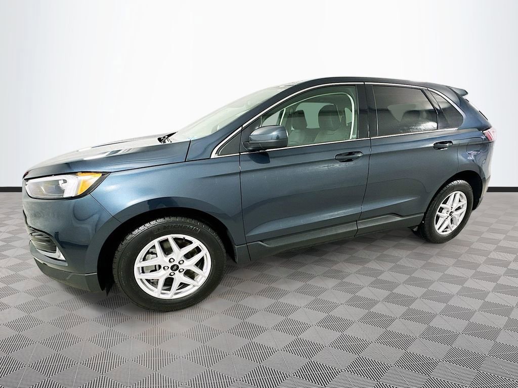 Certified 2023 Ford Edge SEL w/ Convenience Package AWD/4WD image 2