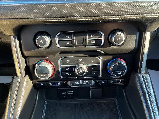 Used 2023 Chevrolet Suburban Premier RWD image 19