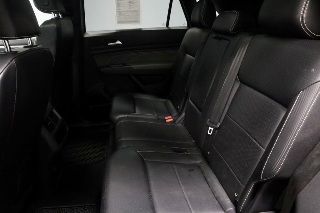 Used 2021 Volkswagen Atlas Cross Sport SE w/ Panoramic Sunroof Package image 22