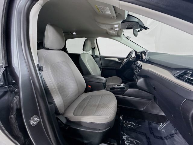 Certified 2022 Ford Escape SE w/ SE Sport Appearance Package image 26