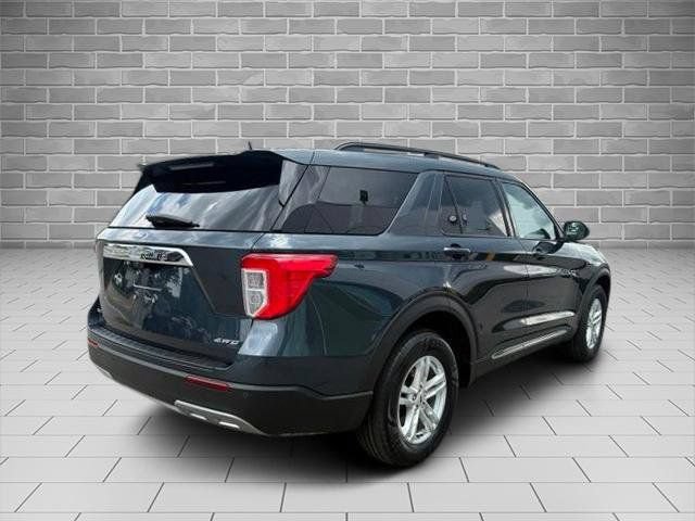 Certified 2023 Ford Explorer XLT w/ Equipment Group 202A AWD/4WD image 5