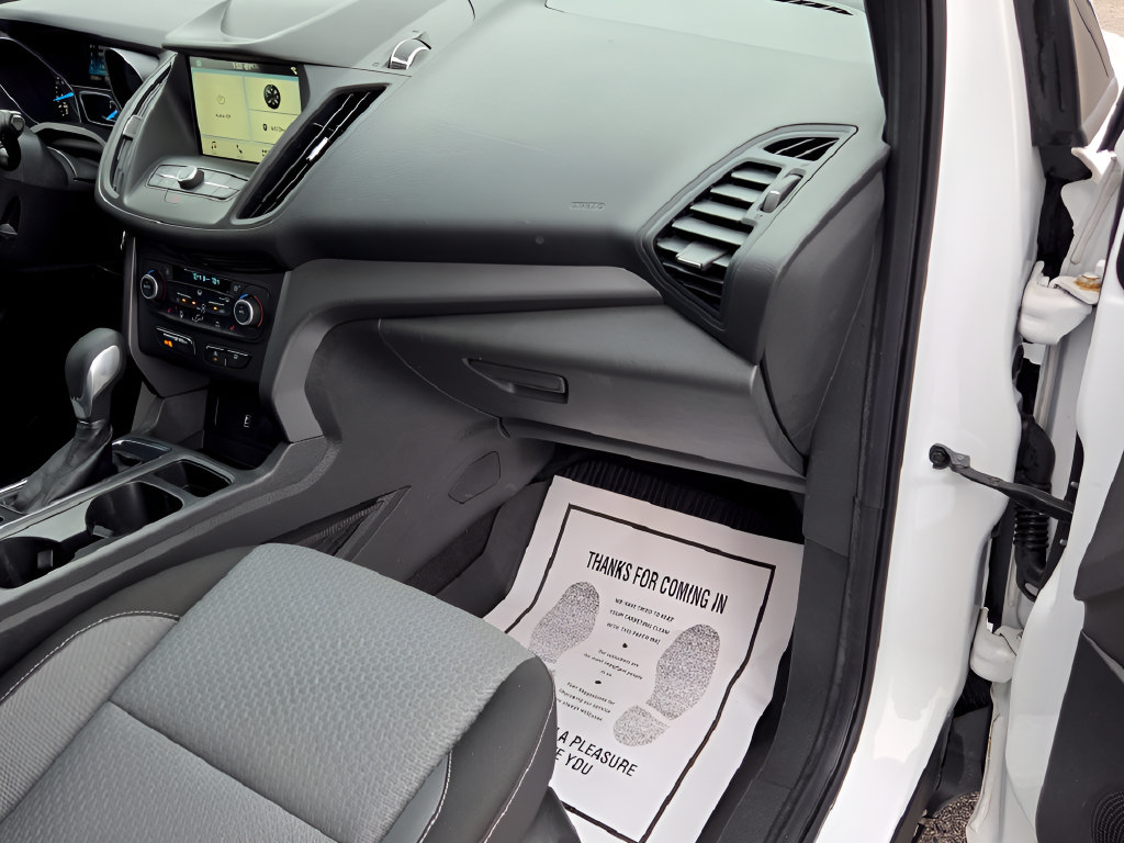Certified 2019 Ford Escape SE AWD/4WD image 32