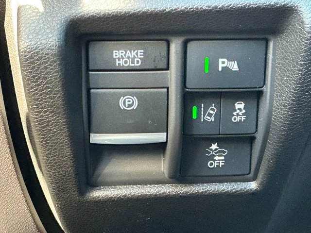 Used 2020 Acura MDX w/ Technology Package AWD/4WD image 40