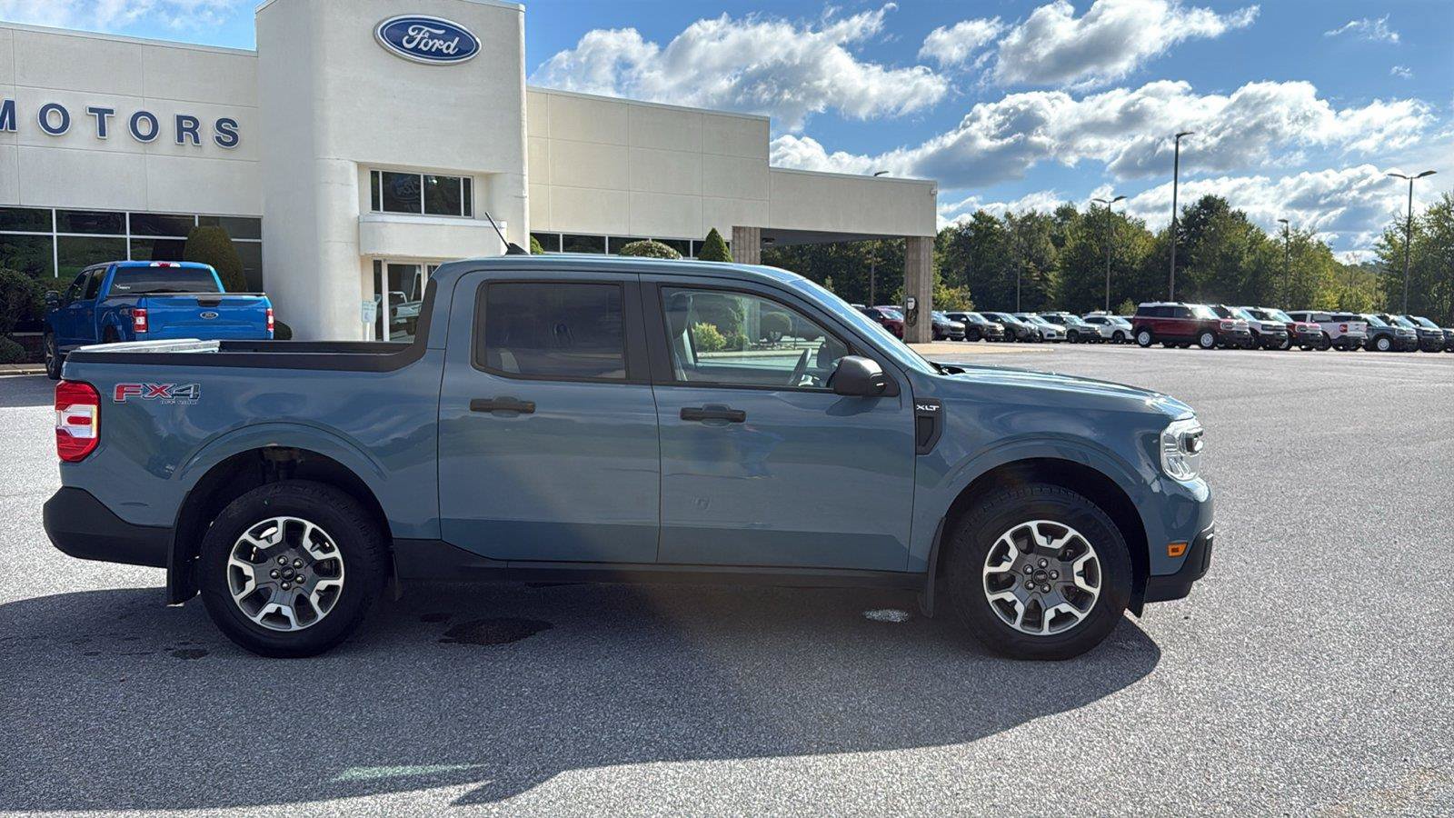 Certified 2022 Ford Maverick XLT w/ Equipment Group 300A Standard AWD/4WD image 2