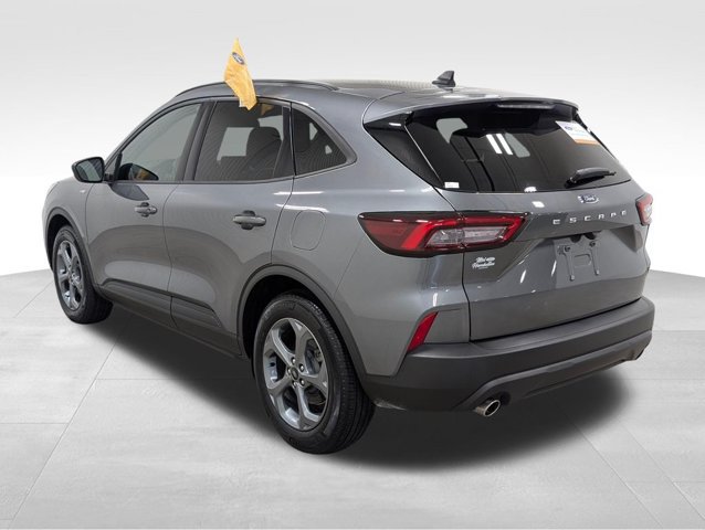 Certified 2025 Ford Escape ST-Line w/ Cold Weather Package FWD image 20