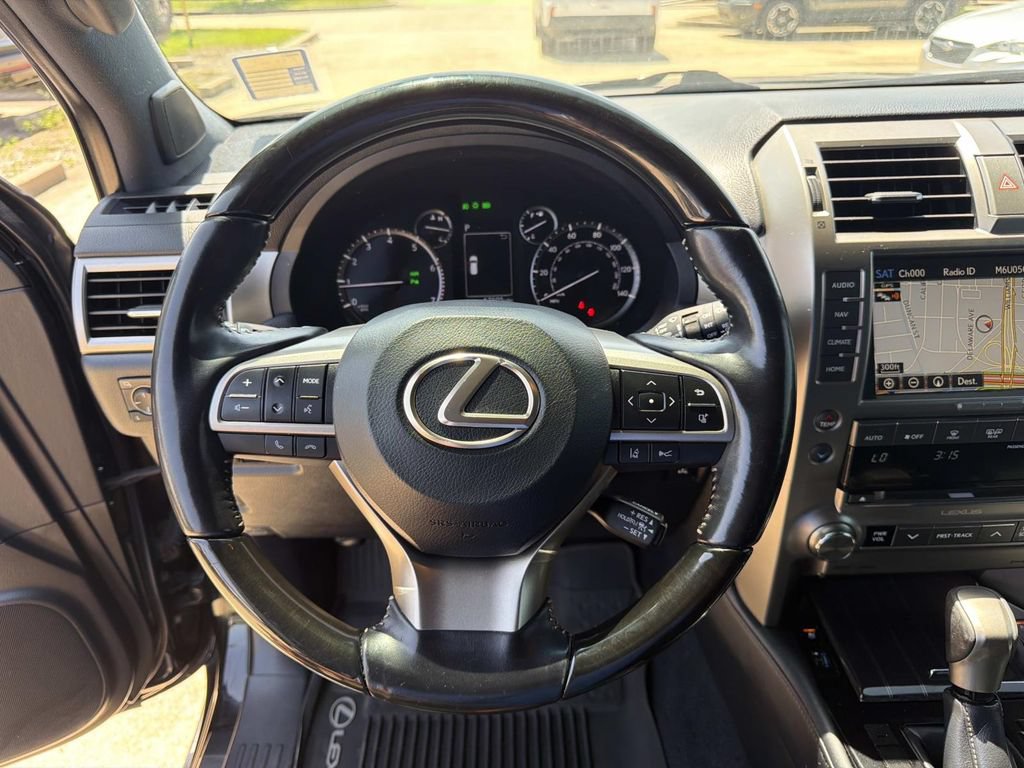 Used 2021 Lexus GX 460 Premium w/ Premium Package AWD/4WD image 26