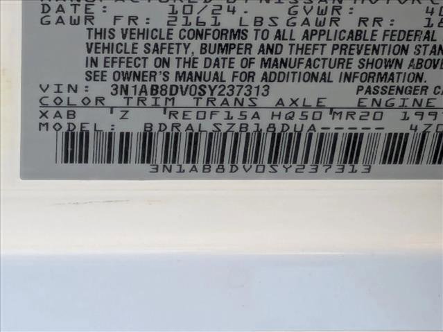 Used 2025 Nissan Sentra SR w/ SR Premium Package FWD image 22