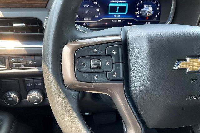 Used 2023 Chevrolet Suburban High Country RWD image 12