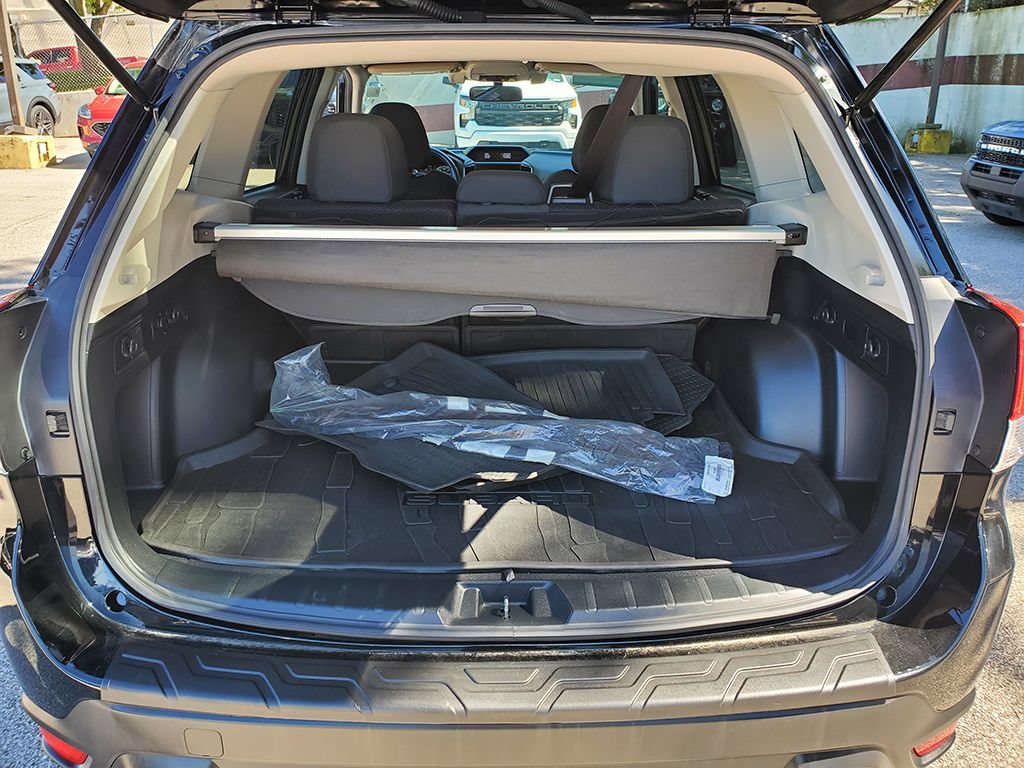 Used 2019 Subaru Forester Premium w/ All-Weather Package AWD/4WD image 7