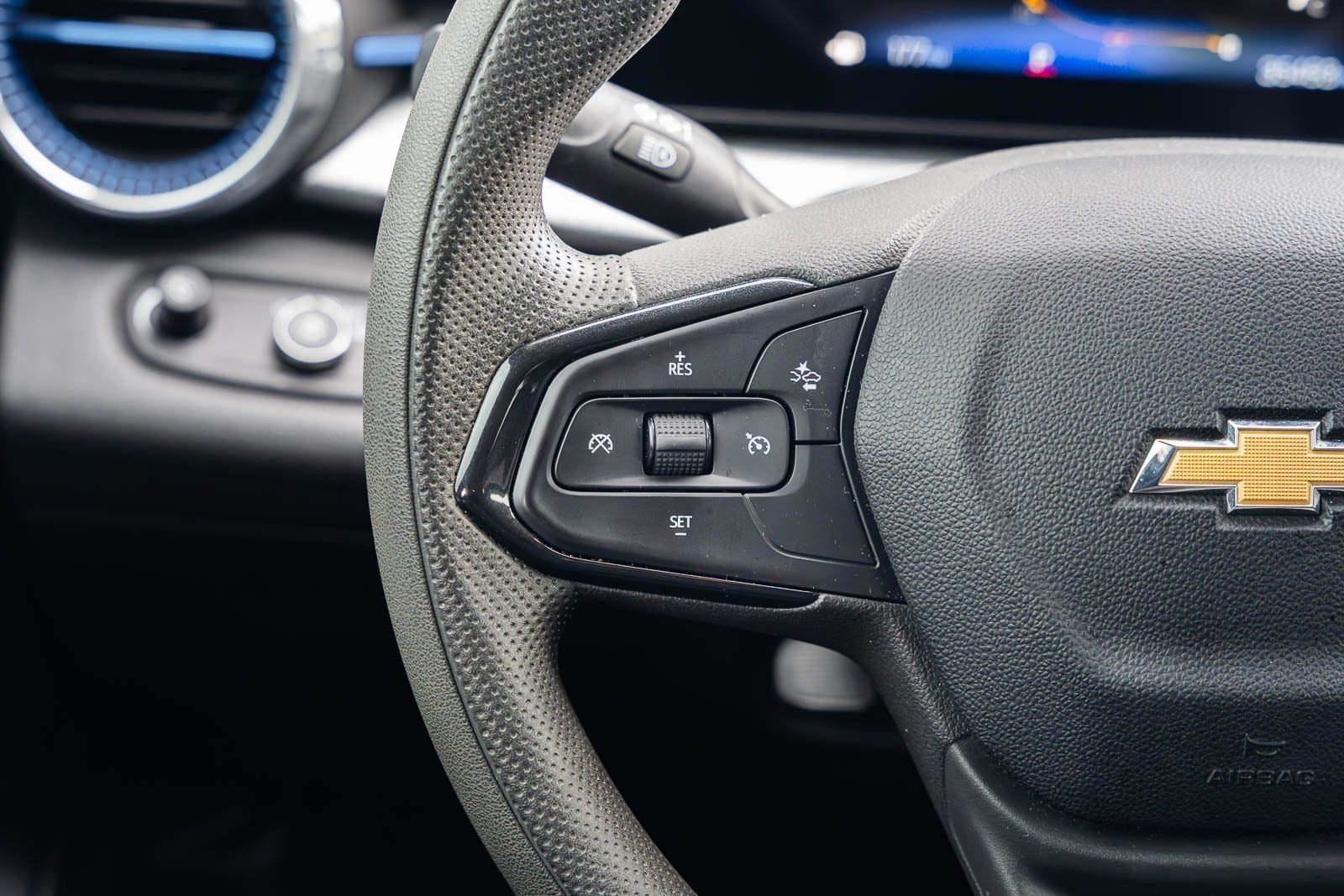 Used 2024 Chevrolet Trax LT image 25