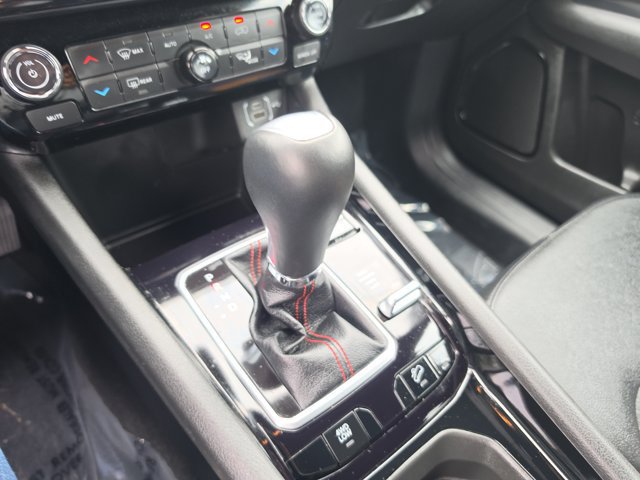 Used 2025 Jeep Compass Trailhawk AWD/4WD image 30