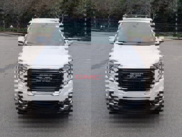 Used 2022 GMC Terrain SLE w/ Driver Convenience Package image 9