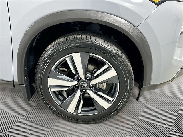 Used 2023 Nissan Rogue SL image 24