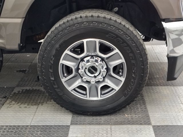 Certified 2023 Ford F250 Lariat w/ FX4 Off-Road Package AWD/4WD image 19