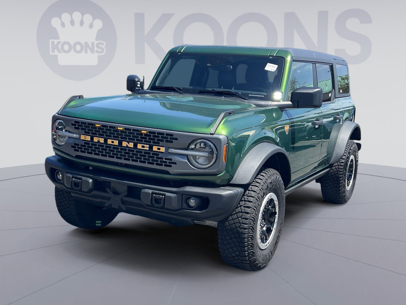Certified 2023 Ford Bronco Badlands w/ Sasquatch Package AWD/4WD image 5