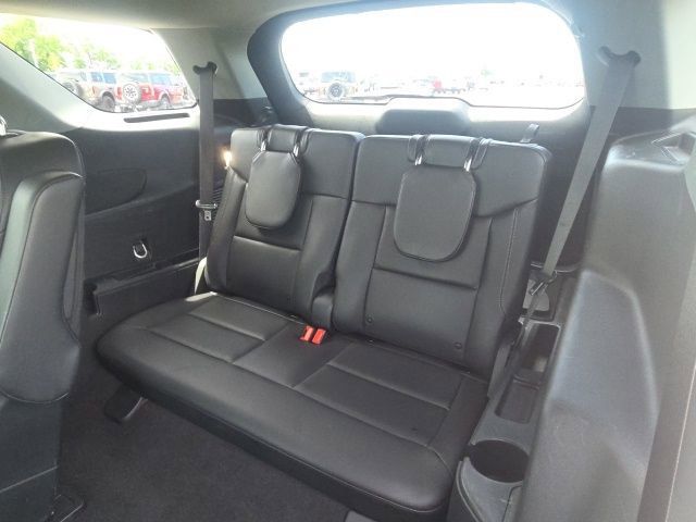 Certified 2023 Ford Explorer XLT w/ Equipment Group 202A AWD/4WD image 17