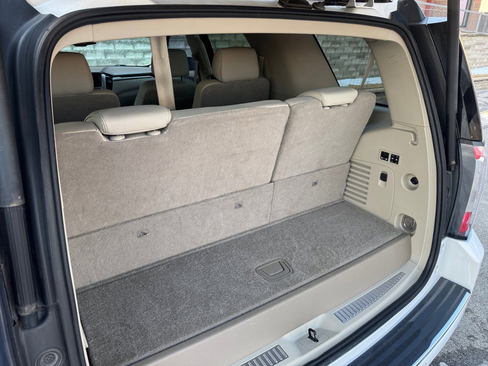 Used 2020 GMC Yukon Denali w/ Denali Ultimate Package image 17