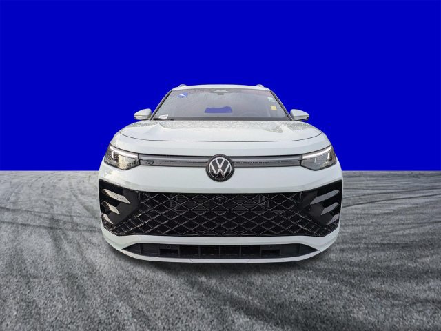 Used 2026 Volkswagen Tiguan SEL R-Line AWD/4WD image 9
